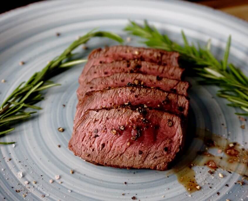 Steak grillen auf dem Gasgrill