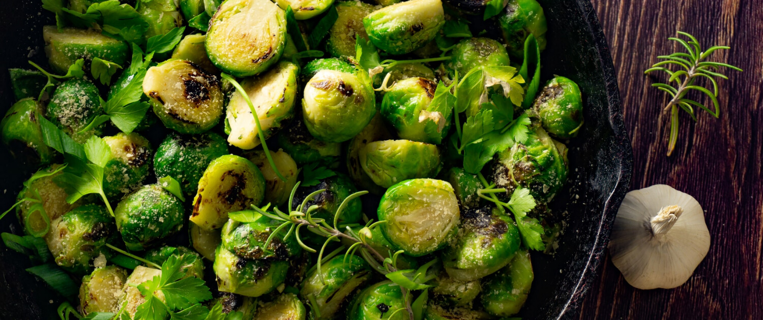 Knuspriger Rosenkohl aus der Pfanne